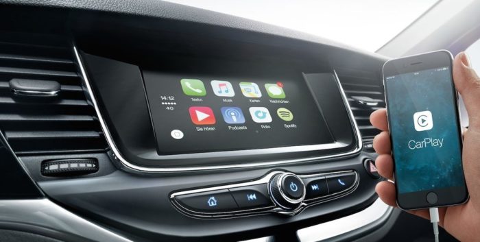 Opel-carplay-android-navigatie-700x353